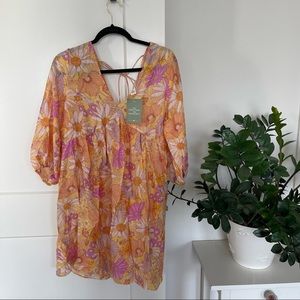 NWT H&M Retro Flowy Dress